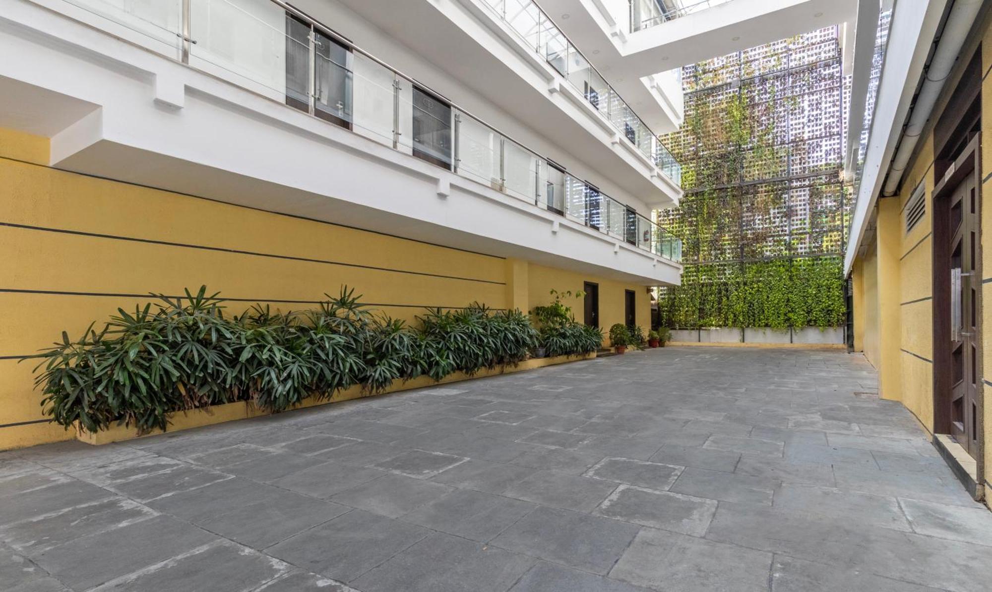 Treebo Grand Canyon By D2V Kochi Exterior photo